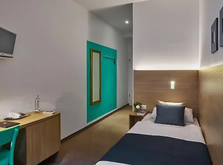 Hotel 38 3*